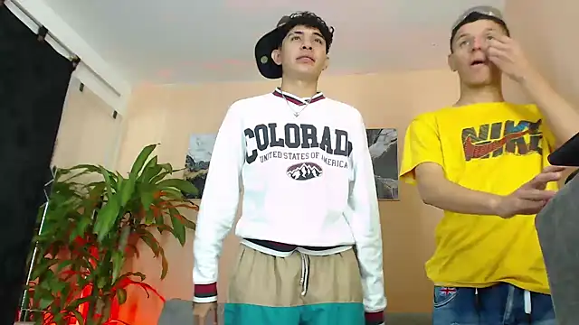 Snapshot of DesiresOfOlympus_ chatting on February 12, 2026, 11:26 pm DesiresOfOlympus online show from February 12, 2026, 11:26 pm