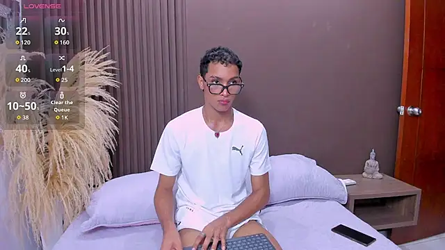 drako18  online show from May 26, 2026, 3:37 am
