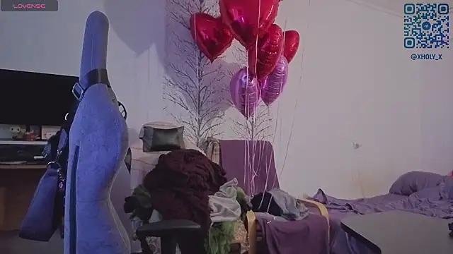 Snapshot of Holy_Kveta chatting on February 16, 2026, 3:16 am Holy Kveta online show from February 16, 2026, 3:16 am