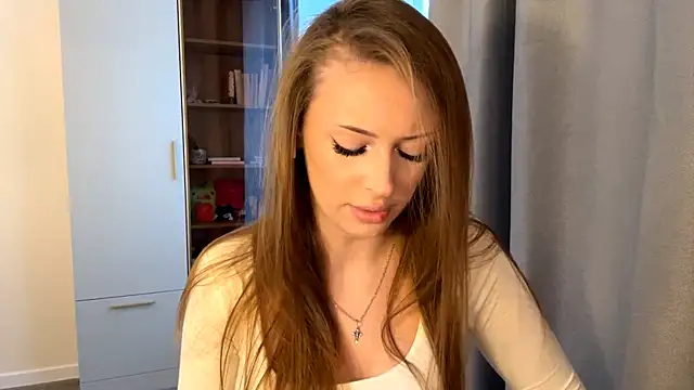 Snapshot of sugarbloom chatting on February 15, 2026, 2:16 pm sugarbloom online show from February 15, 2026, 2:16 pm