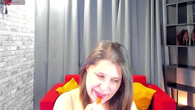 helenahoff online show from April 9, 2026, 4:03 am