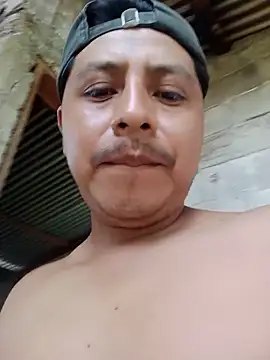 Snapshot of elburrotio chatting on May 15, 2026, 7:12 pm elburrotio online show from May 15, 2026, 7:12 pm