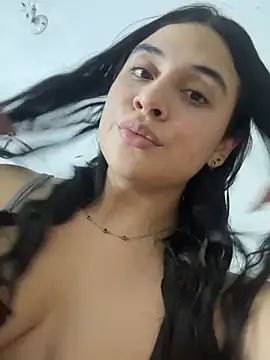 Snapshot of sweet_bonnyy chatting on February 6, 2026, 5:47 am sweet bonnyy online show from February 6, 2026, 5:47 am