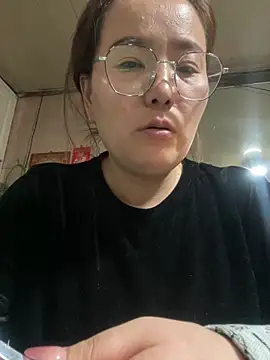 Youyou 12 online show from February 19, 2026, 9:39 am