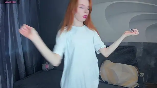 TarynPalek online show from July 10, 2026, 7:52 am