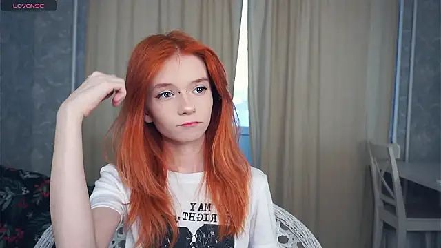 Snapshot of TarynPalek chatting on February 5, 2026, 6:31 am TarynPalek online show from February 5, 2026, 6:31 am