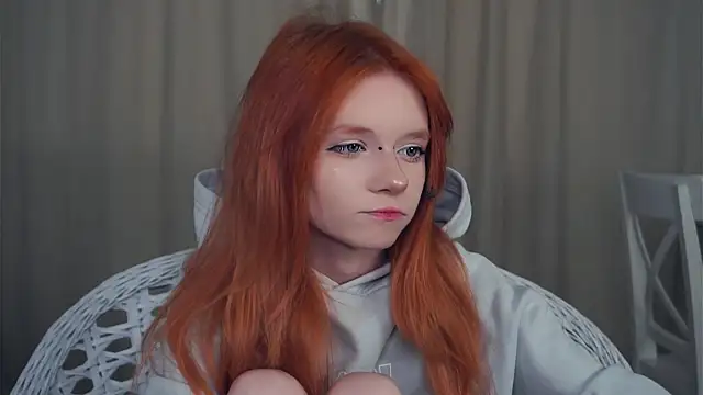 Snapshot of TarynPalek chatting on February 8, 2026, 6:11 am TarynPalek online show from February 8, 2026, 6:11 am