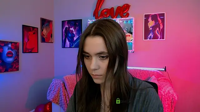 laurenmurrr online show from March 23, 2026, 10:48 am