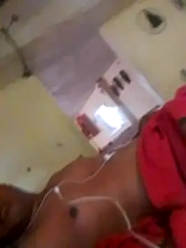 Snapshot of jary98 chatting on February 17, 2026, 12:35 pm jary98 online show from February 17, 2026, 12:35 pm