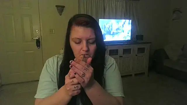 Rosegold2431 online show from February 3, 2026, 8:30 am