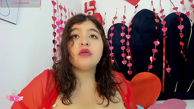 dahlialee online show from February 10, 2026, 11:31 am