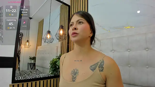 Scarlet Rosexx online show from March 19, 2026, 3:06 am