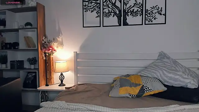 Snapshot of MalvinaTrafford chatting on February 16, 2026, 9:45 pm MalvinaTrafford online show from February 16, 2026, 9:45 pm