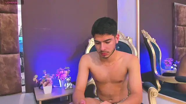 Snapshot of Apolo_Gray chatting on February 20, 2026, 4:09 am Apolo Gray online show from February 20, 2026, 4:09 am