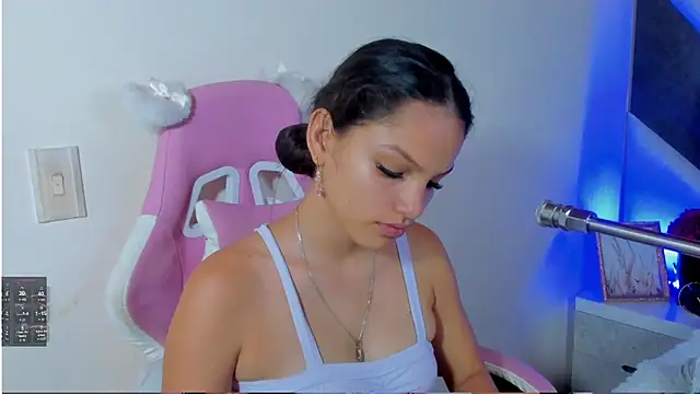 isa kolins online show from April 9, 2026, 3:29 pm