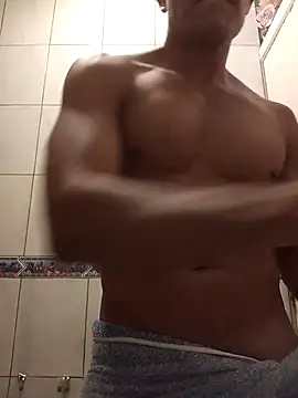 Snapshot of djmorenoo chatting on February 20, 2026, 9:39 pm djmorenoo online show from February 20, 2026, 9:39 pm