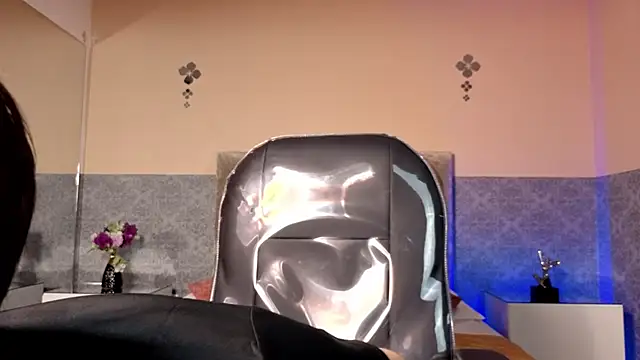 Snapshot of Derek_Sinn chatting on February 11, 2026, 8:09 pm Derek Sinn online show from February 11, 2026, 8:09 pm