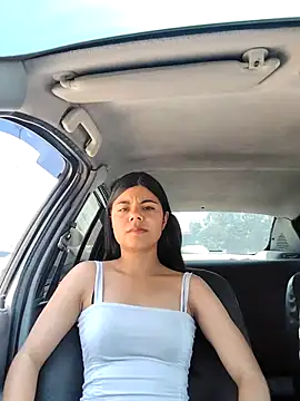 Snapshot of Roxan_King chatting on February 27, 2026, 4:51 pm Roxan King online show from February 27, 2026, 4:51 pm