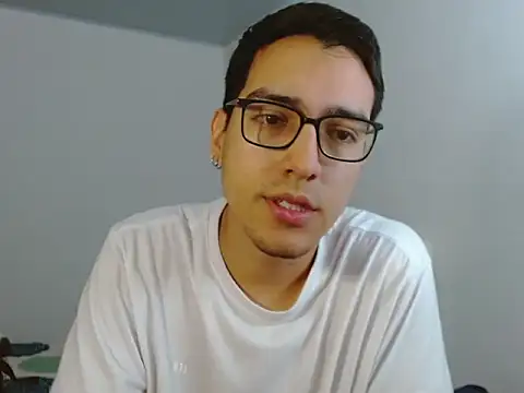 Snapshot of NickFin chatting on April 29, 2026, 3:05 pm NickFin online show from April 29, 2026, 3:05 pm