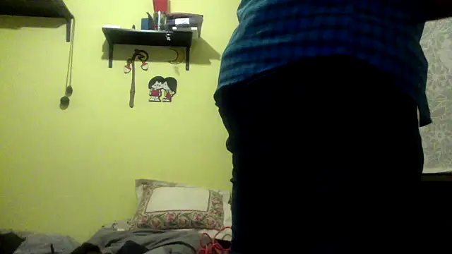 Snapshot of dollar_sub chatting on February 1, 2026, 6:39 pm dollar sub online show from February 1, 2026, 6:39 pm