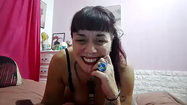 elisaju online show from March 4, 2026, 1:35 am