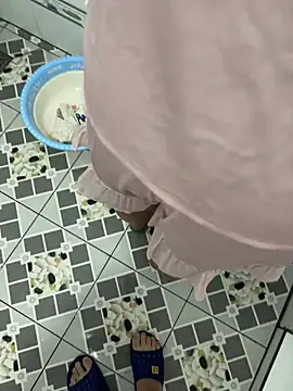 Snapshot of kimoanh102 chatting on February 27, 2026, 11:32 am kimoanh102 online show from February 27, 2026, 11:32 am