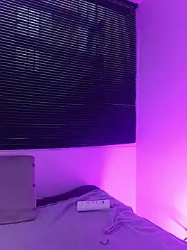 Snapshot of Eva_Err chatting on June 8, 2026, 10:21 pm Eva Err online show from June 8, 2026, 10:21 pm