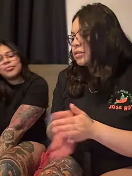 Snapshot of KittyTatts chatting on February 9, 2026, 8:12 am KittyTatts online show from February 9, 2026, 8:12 am