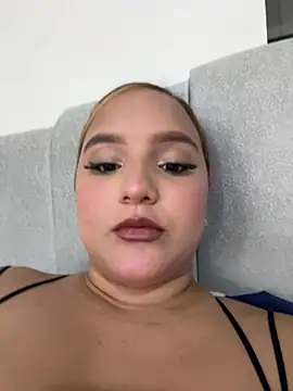 Snapshot of MuMari chatting on February 3, 2026, 7:13 am MuMari online show from February 3, 2026, 7:13 am