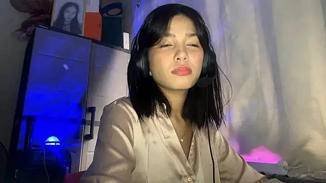 Snapshot of ConstancePorrini chatting on February 12, 2026, 7:30 am ConstancePorrini online show from February 12, 2026, 7:30 am