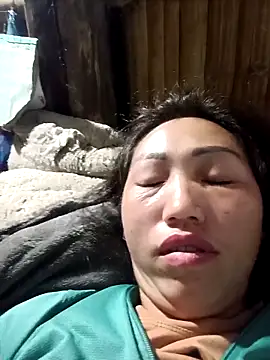 hot-luna- online show from March 18, 2026, 7:26 pm