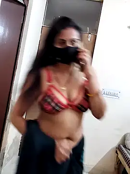 Snapshot of simran_sharma01 chatting on February 18, 2026, 6:22 am simran sharma01 online show from February 18, 2026, 6:22 am