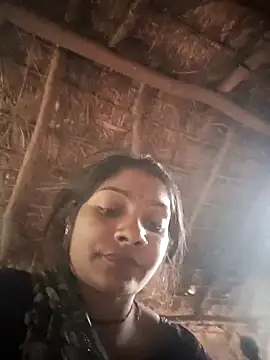 Hotty raghni online show from February 18, 2026, 2:42 am