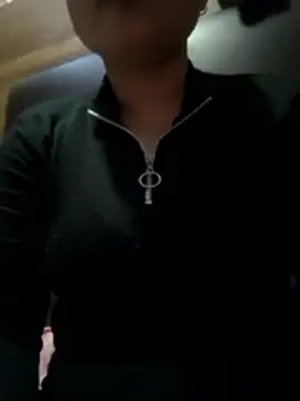 Suhanahotty1 online show from February 15, 2026, 8:13 am