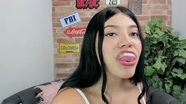 Snapshot of foxy_vera chatting on February 23, 2026, 11:11 am foxy vera online show from February 23, 2026, 11:11 am