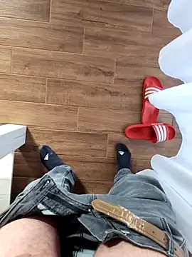 latya111 online show from February 12, 2026, 12:38 pm