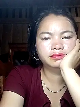 Snapshot of emlylyxinh chatting on February 24, 2026, 6:20 pm emlylyxinh online show from February 24, 2026, 6:20 pm