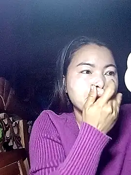 Snapshot of emlylyxinh chatting on February 19, 2026, 6:05 pm emlylyxinh online show from February 19, 2026, 6:05 pm