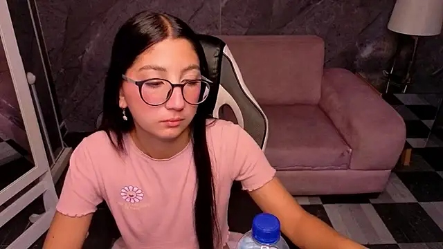 Sophie jones b online show from March 3, 2026, 12:45 pm