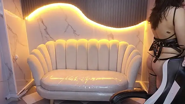 Snapshot of Valerie_moon_b chatting on February 28, 2026, 1:22 pm Valerie moon b online show from February 28, 2026, 1:22 pm