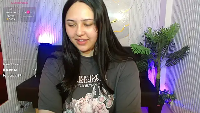 Snapshot of Siena_Tay chatting on February 1, 2026, 12:03 pm Siena Tay online show from February 1, 2026, 12:03 pm