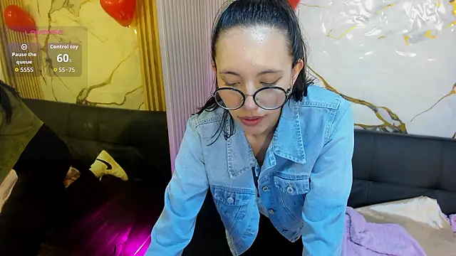 Athenaa tay online show from March 8, 2026, 2:04 am