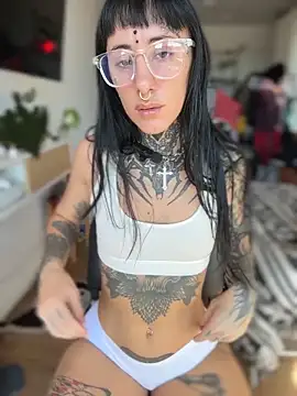 xsadtanas online show from April 19, 2026, 1:45 pm