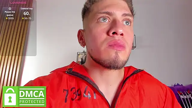 SebastianMaximoff  online show from April 10, 2026, 9:22 pm