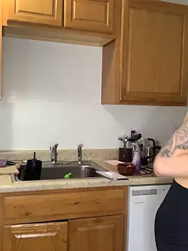 ThornsandHoney online show from February 15, 2026, 11:58 pm