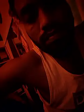 Snapshot of rubitrides11 chatting on February 5, 2026, 7:43 pm rubitrides11 online show from February 5, 2026, 7:43 pm