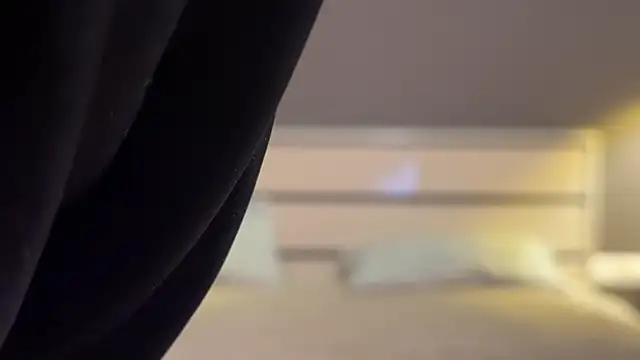 Snapshot of AuraXO chatting on February 8, 2026, 6:11 am AuraXO online show from February 8, 2026, 6:11 am