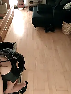 YaraEstelle online show from March 11, 2026, 8:36 pm