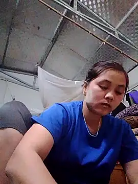 Snapshot of alex_callmemaybe69 chatting on February 15, 2026, 1:10 pm alex callmemaybe69 online show from February 15, 2026, 1:10 pm