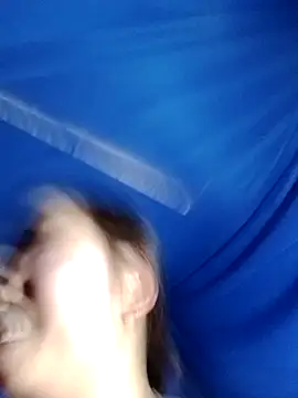 Snapshot of alex_callmemaybe69 chatting on February 6, 2026, 7:04 am alex callmemaybe69 online show from February 6, 2026, 7:04 am